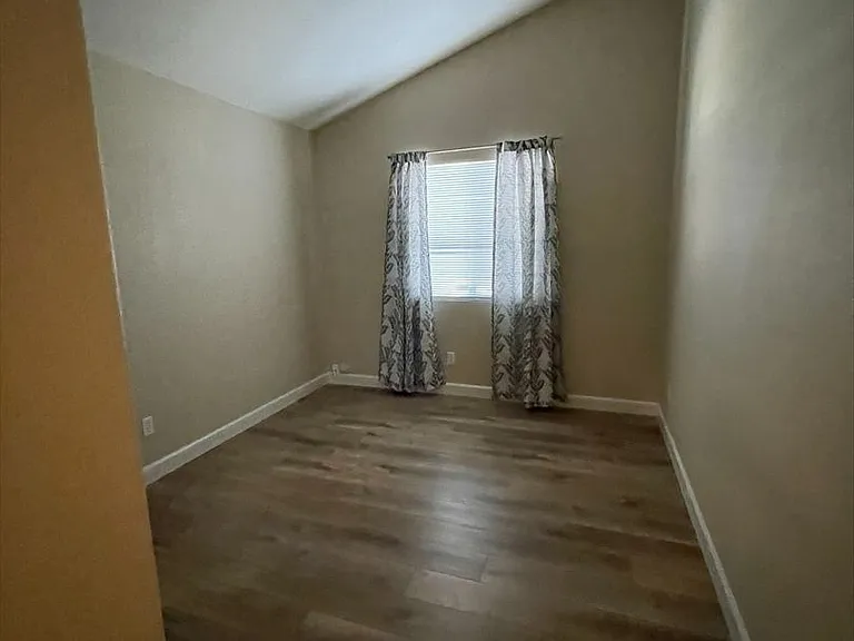 3674 Soothing Surf Dr — Photo 16