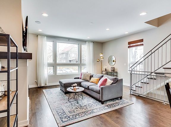4th image of 3555 W Cortland St