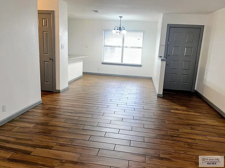 2906 Treasure Hills Blvd #C — Photo 25