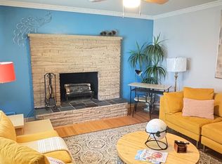 5336 W Wisconsin Ave, Milwaukee, WI 53208