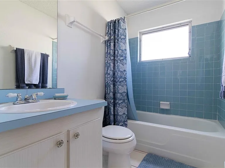 6215 Green View Cir #74 — Photo 25