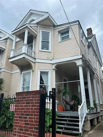 1711 Jackson Ave #B