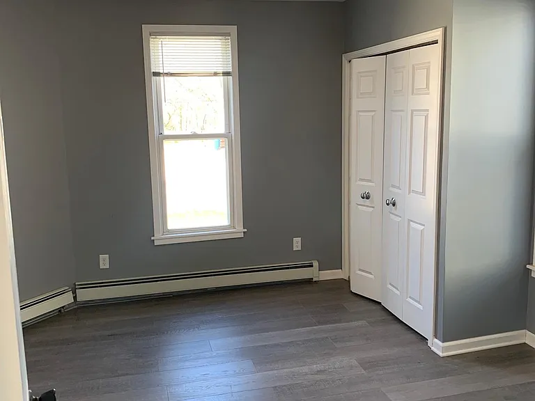 1126 Fulton Ave — Photo 5