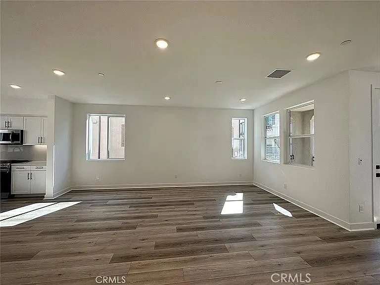 2317 W Broadway #41 — Photo 1