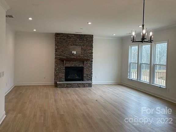 3rd image of 1246 S Regions Blvd #25