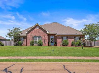 332 Towne St, Brandon, MS 39042