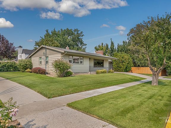 2nd image of 1093 SW 3rd Ave