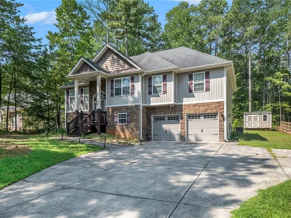 5538 Centry Dr, Villa Rica, GA 30180
