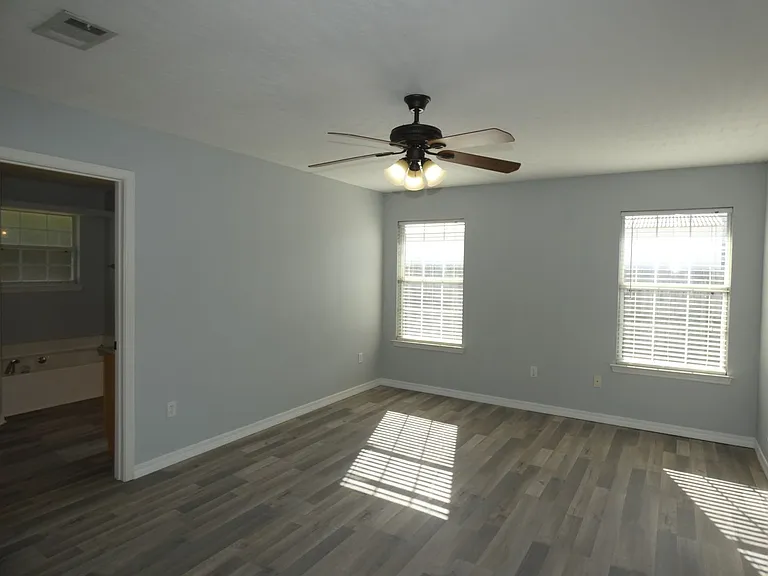 4734 Autumndale Dr — Photo 13