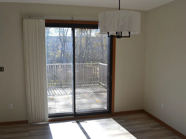 3207 Eau Claire Ave — Photo 5