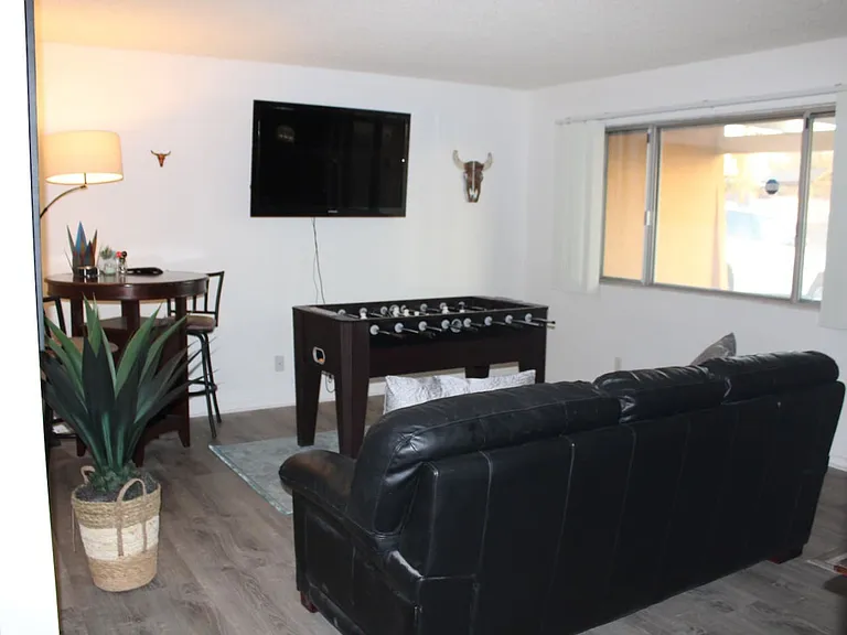 1815 Palo Verde Blvd S — Photo 3