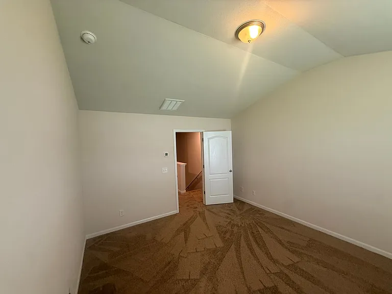 2042 Talbert Ct #1 — Photo 9