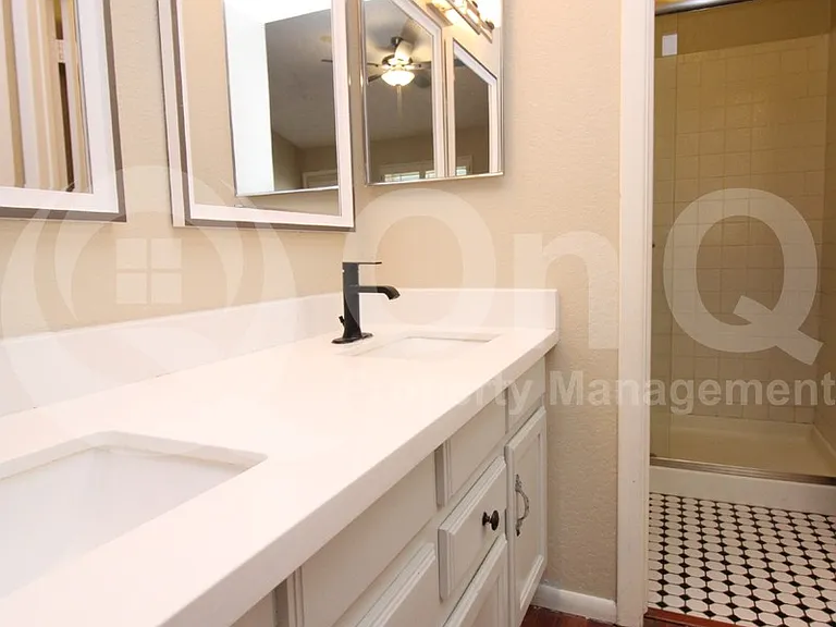1118 N 87th St — Photo 13