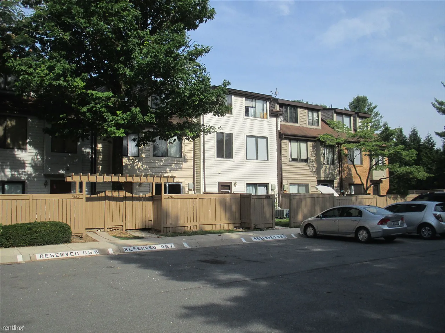 9884 Brookridge Ct photo 1