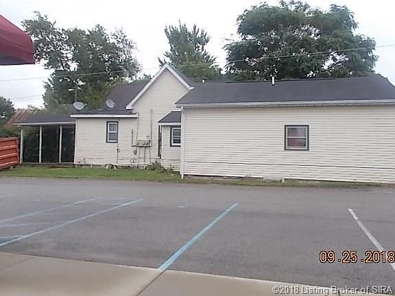 3rd image of 208 E Main St