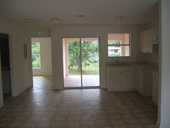 THE KITCHEN/DINING ROOM