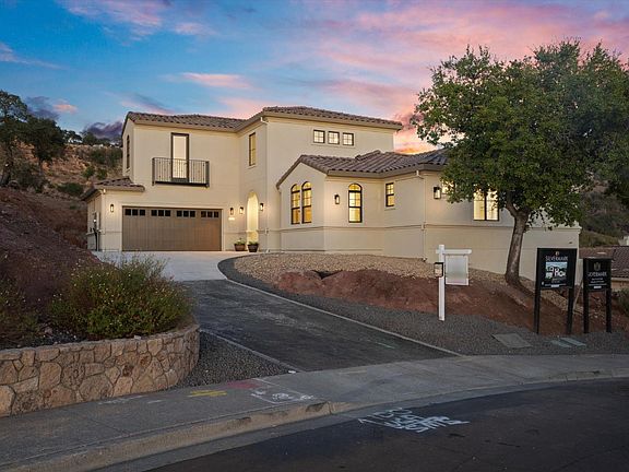 3rd image of 334 Alta Mesa Circle