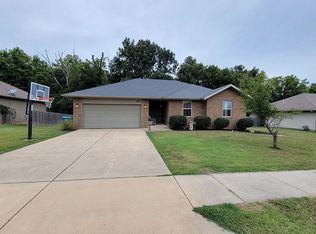 3165 E Bradford St, Republic, MO 65738