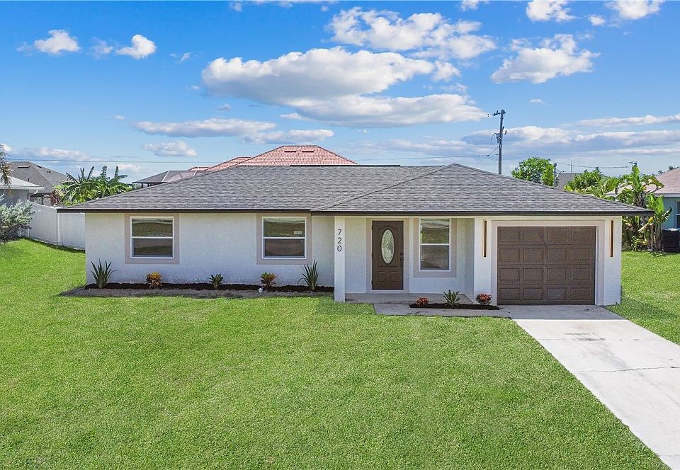 1st image of 720 NW Juanita Pl
