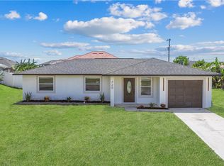 720 NW Juanita Pl, Cape Coral, FL 33993