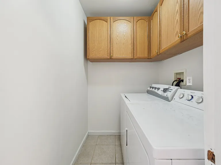 68 Lincoln St #2 — Photo 21