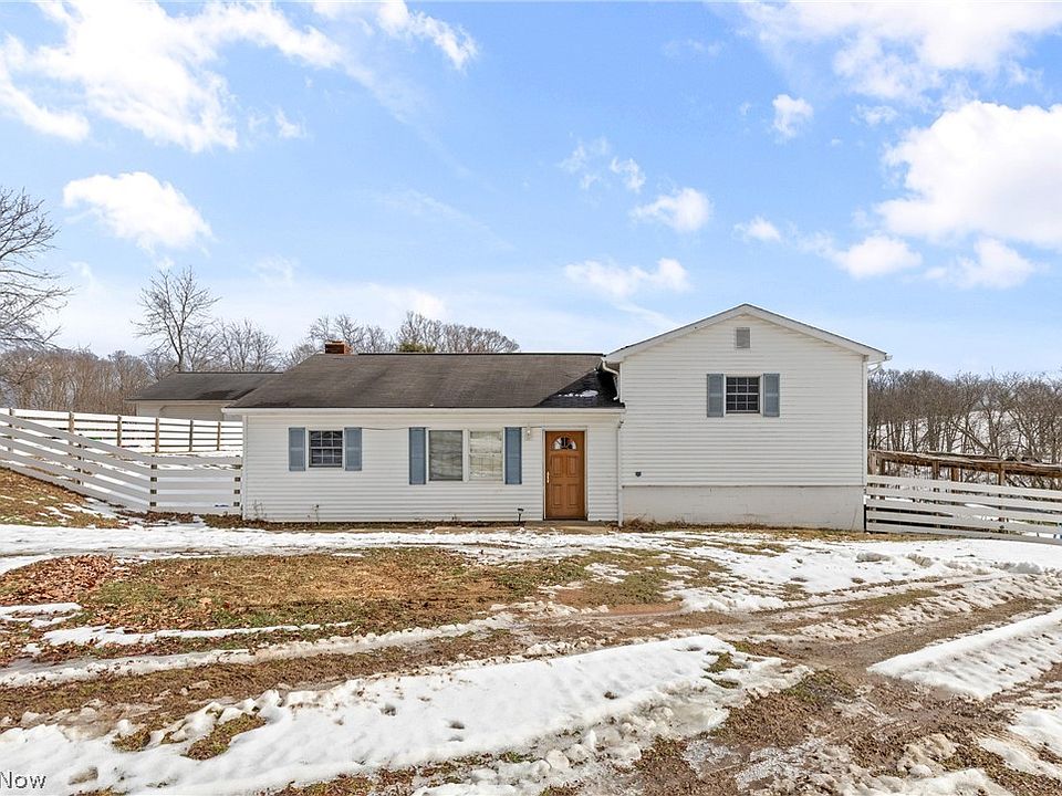 1st image of 430 S Main St