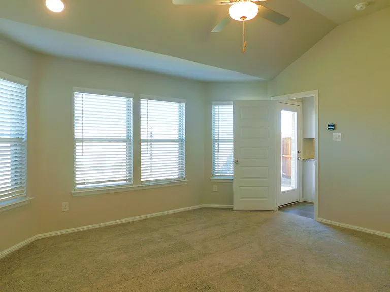14017 Earlham St — Photo 11