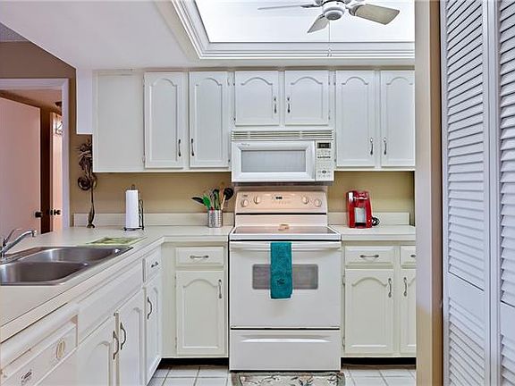 3rd image of 4720 Brittany Dr S APT 138
