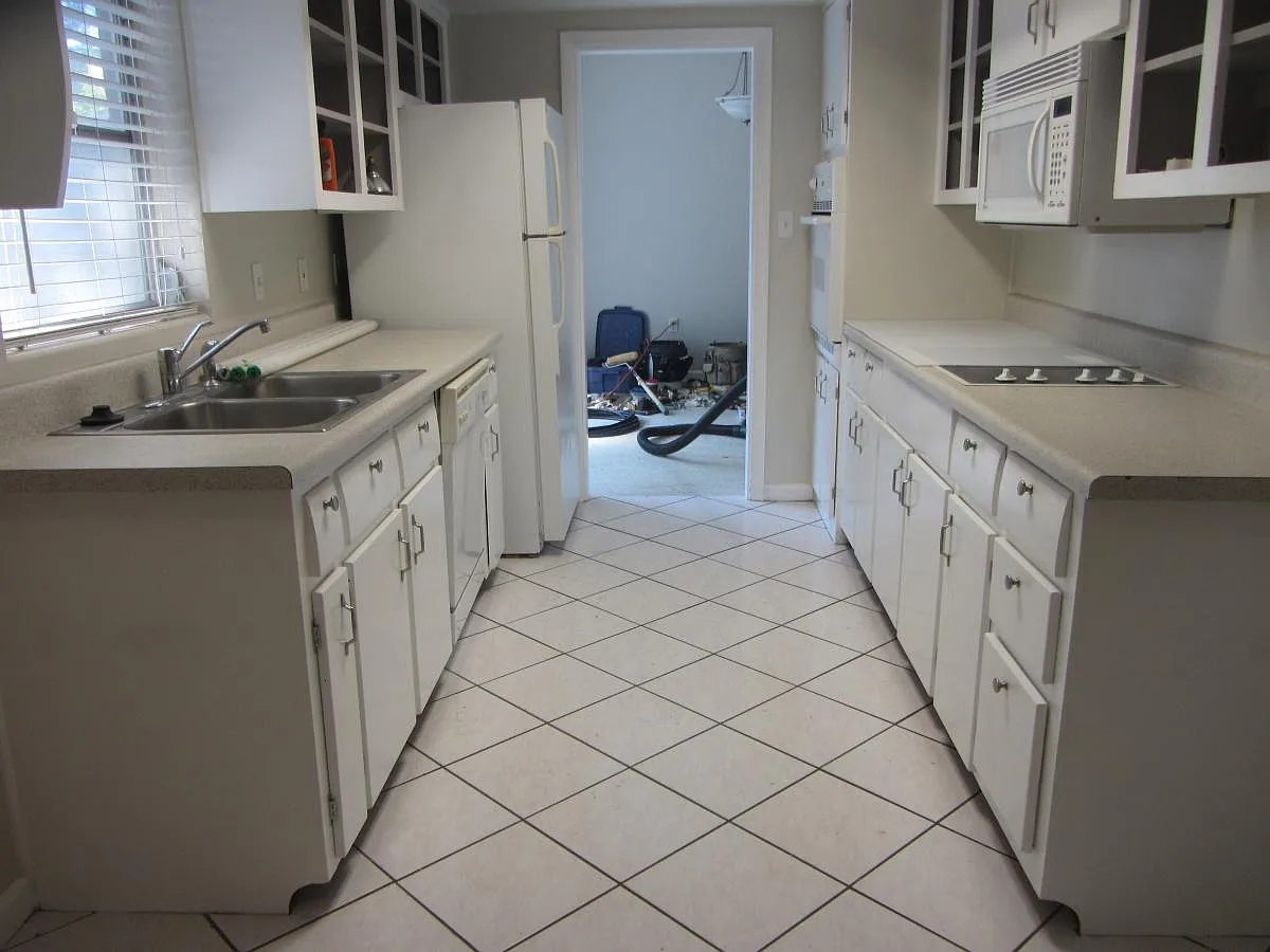 3 bed, 1704 sqft, $2,650 — Photo 4
