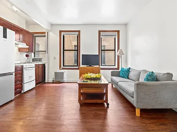 2440 Amsterdam Avenue image 1 of 6