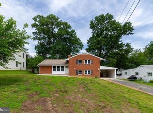 7414 Blackford St, Springfield, VA 22151