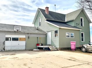 325 W Burton St, Pompeii, MI 48874