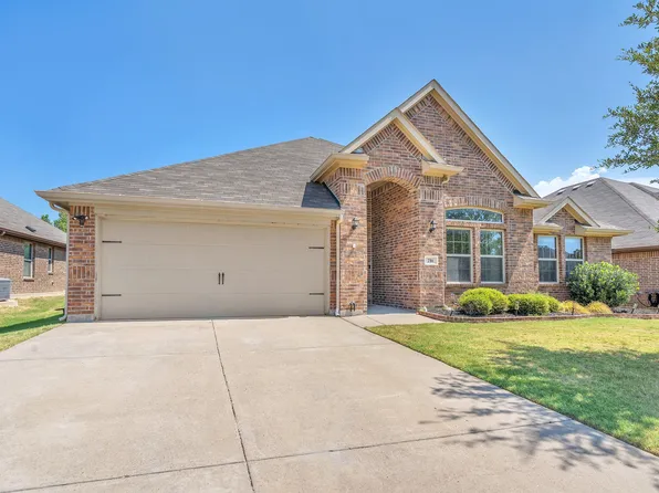 216 Ovaletta Dr, Justin, TX 76247