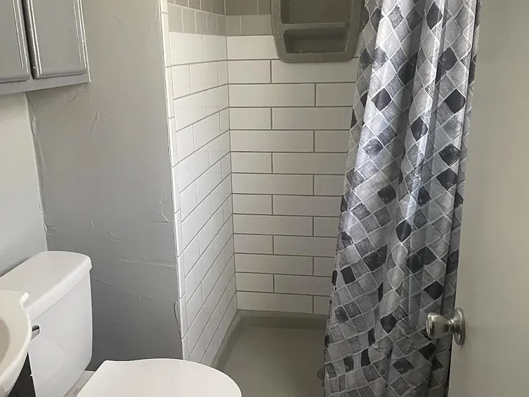 206 N 22nd Pl — Photo 6