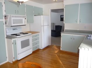 11 Eldora Dr, Rochester, NY 14624