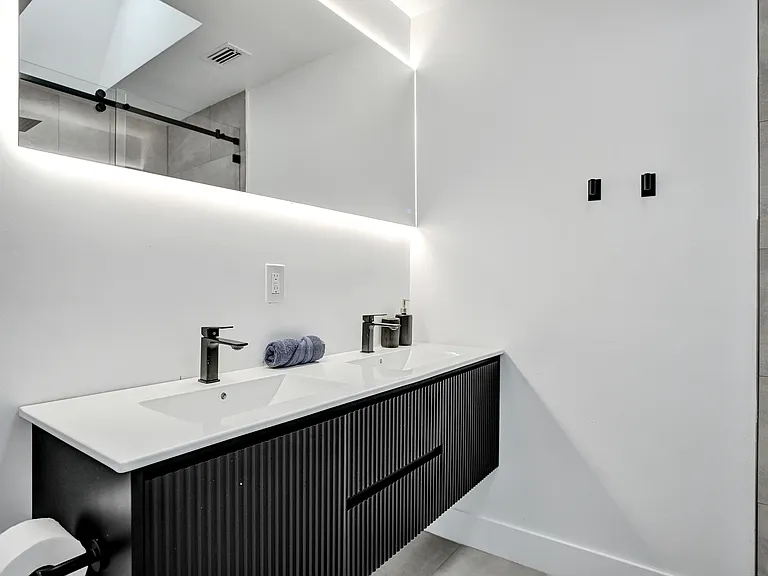 4480 SW 34th Dr — Photo 19