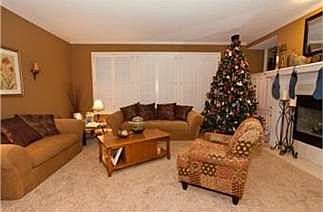 4th image of 203 Lakeview Dr