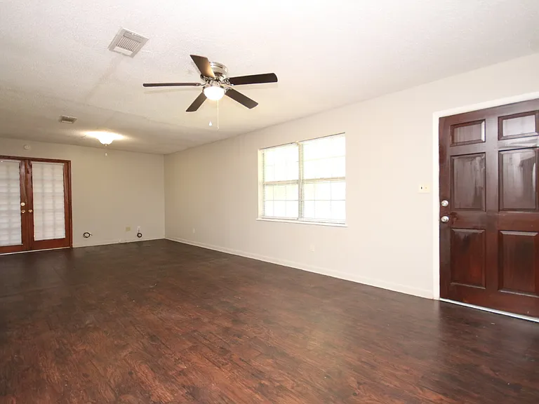 4745 Praline Ln — Photo 3