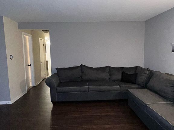 4th image of 14840 Ketelaar Dr APT 4E