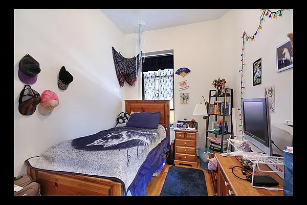 Rented by Corcoran | media 12