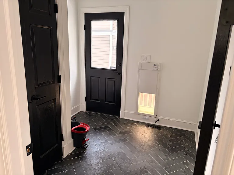 153 Quincy St — Photo 20