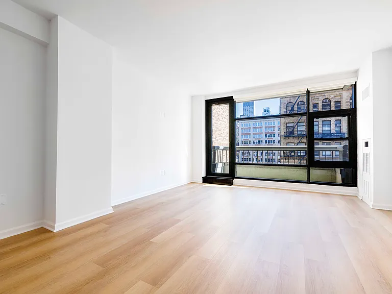 120 W 23rd St #12A — Photo 4