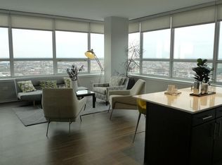 120 S Halsted St #1201, Chicago, IL 60661