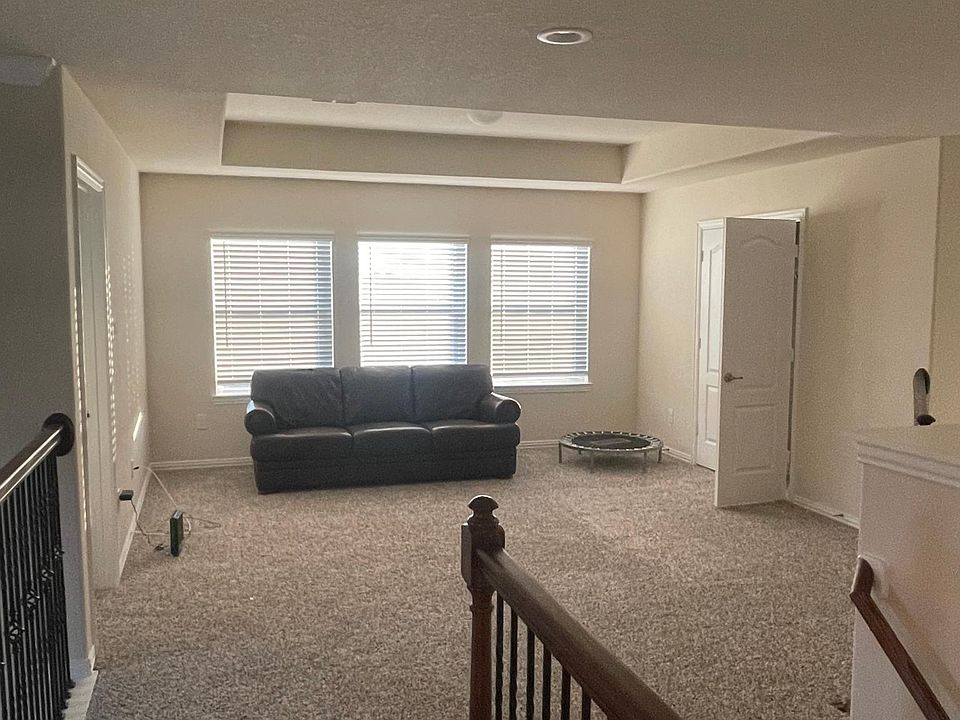 1st image of 102 San Gabriel Dr
