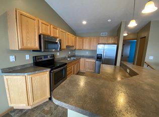 4971 55th St S, Fargo, ND 58104