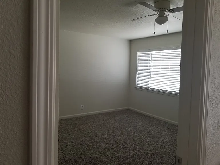 1550 Shaffer Rd — Photo 5