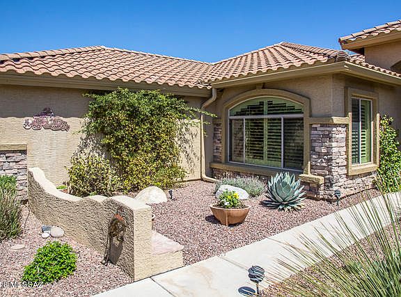 2nd image of 1814 N Laguna Oaks Dr
