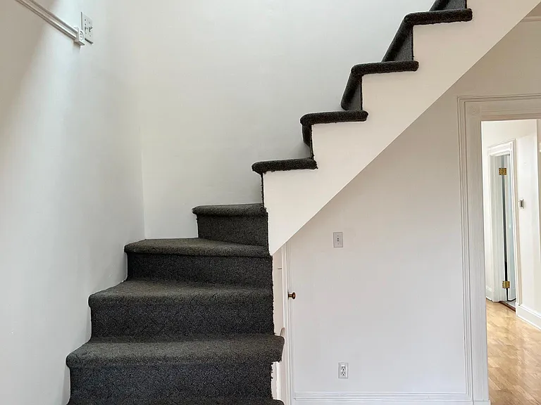 30 Willett St #3 — Photo 12