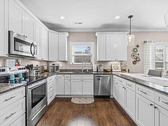4th image of 184 Tasso Ln NE
