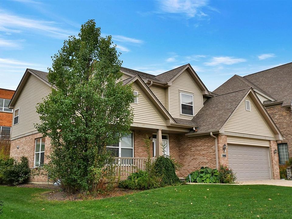 1st image of 8779 Park Hill Ct